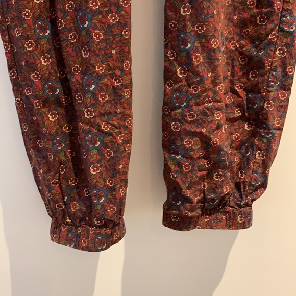 Comfy burgundy floral harem pants - Picture 2 of 8